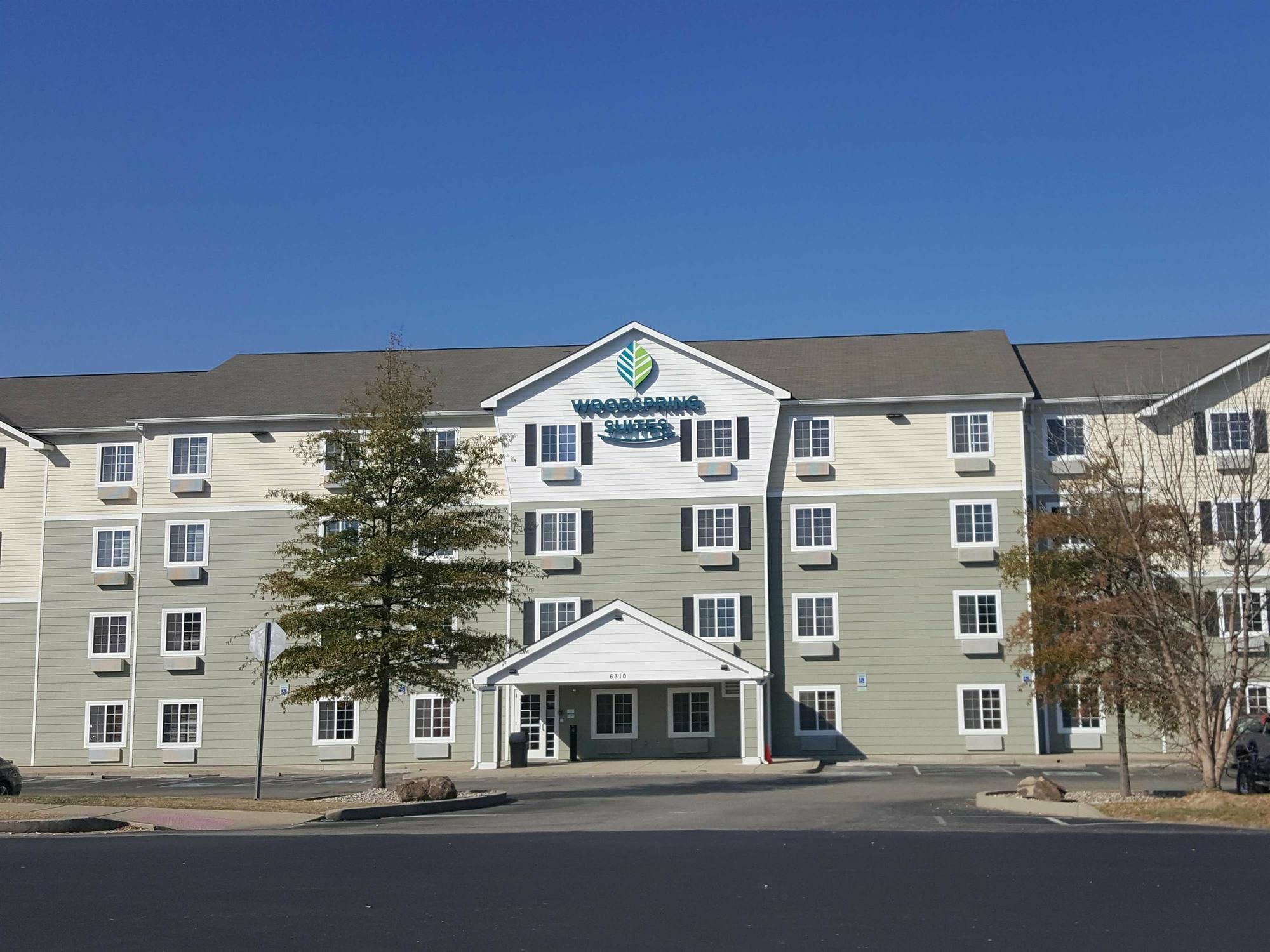 Value Place Louisville Exterior photo